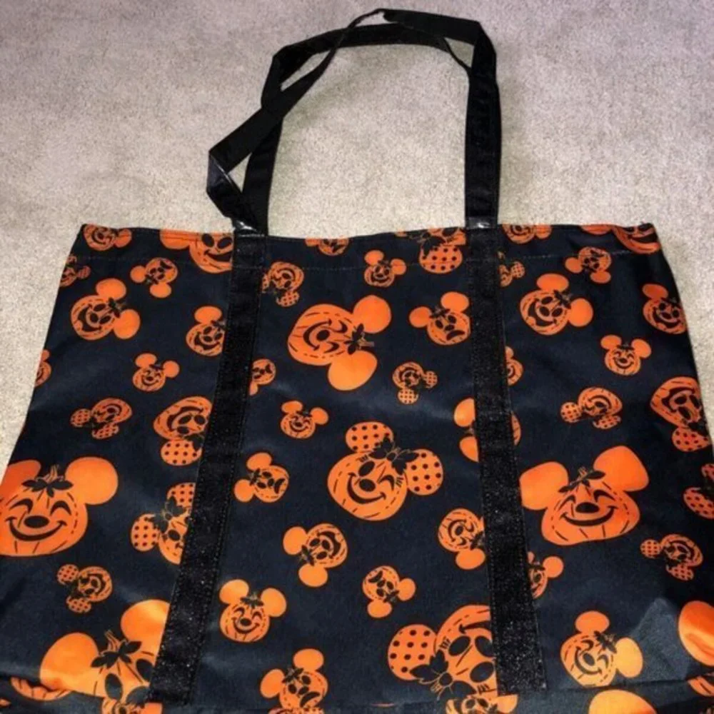Disney tags mickey